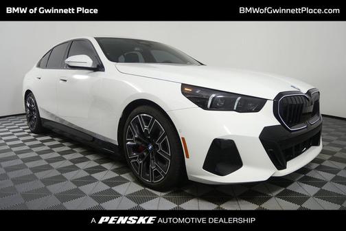 Alpine White 2025 BMW i5 eDrive40