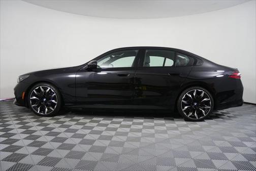 2025 BMW i5 xDrive40