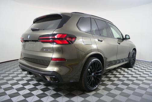 Manhattan Green Metallic 2026 BMW X5 xDrive40i