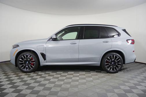 Brooklyn Grey Metallic 2026 BMW X5 PHEV xDrive50e
