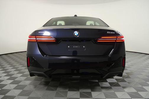 2026 BMW 530 i xDrive