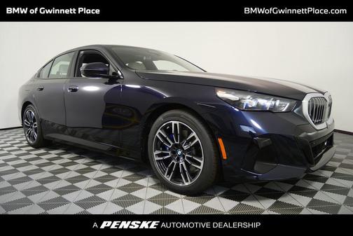 Carbon Black Metallic 2026 BMW 530 xDrive