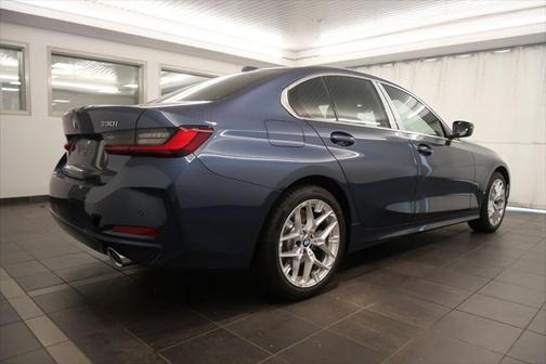 2025 BMW 330 i