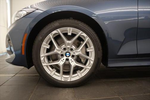 2025 BMW 330 i