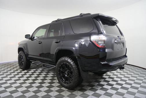 Midnight Black Metallic 2017 Toyota 4Runner SR5