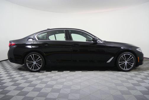2022 BMW 540 i