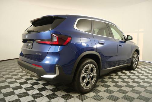 Phytonic Blue Metallic 2025 BMW X1 xDrive28i