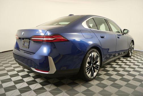 Phytonic Blue Metallic 2024 BMW 530 i