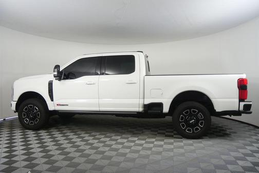 Star White Metallic Tri-Coat 2025 Ford F-250 Platinum