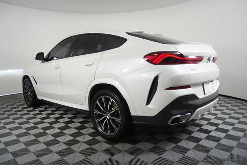 2025 BMW X6 xDrive40i