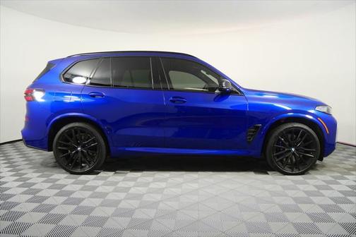2024 BMW X5 M60i