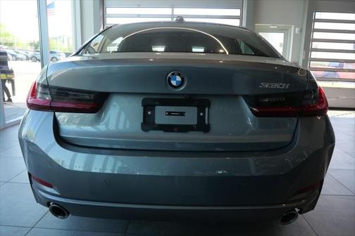 2024 BMW 330 i