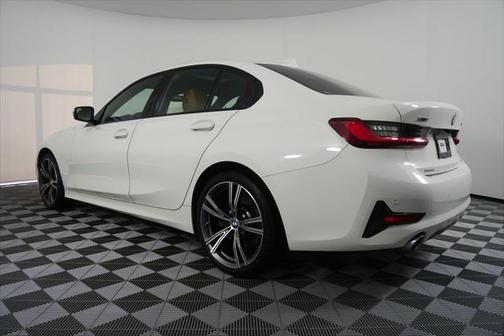 2022 BMW 330 xDrive