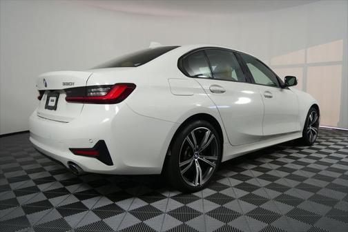 2022 BMW 330 xDrive
