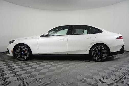 2025 BMW i5 xDrive40