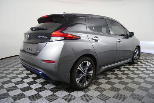 2022 Nissan Leaf SV 40 kWh