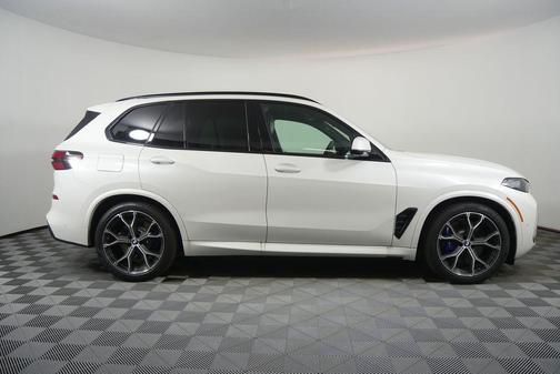 Mineral White Metallic 2026 BMW X5 PHEV xDrive50e