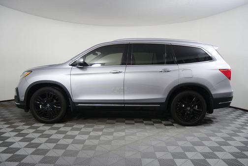 2022 Honda Pilot Touring 8-Passenger