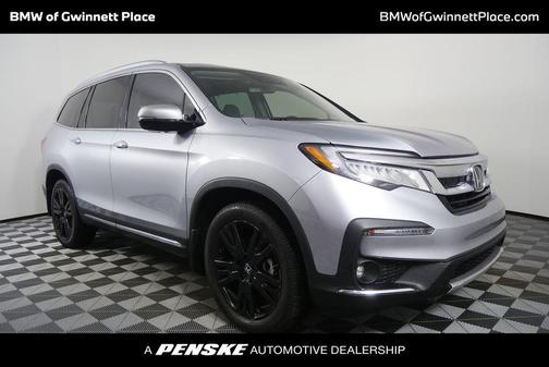 2022 Honda Pilot Touring 8-Passenger