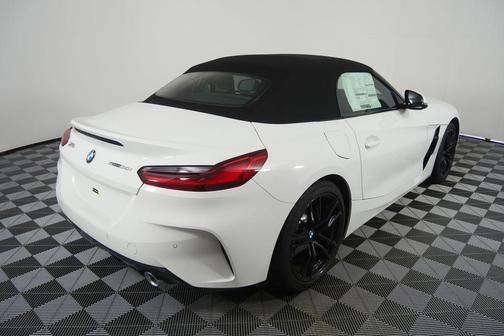 Alpine White 2026 BMW Z4 sDrive30i