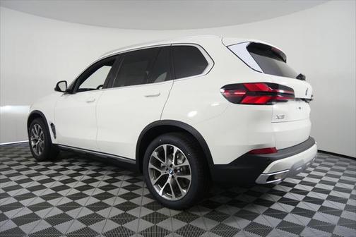 2026 BMW X5 sDrive40i