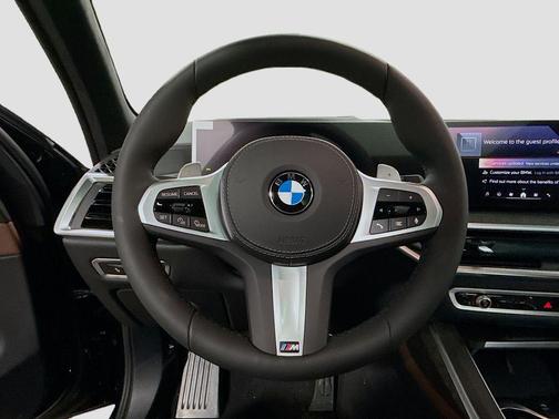 Black Sapphire Metallic 2027 BMW X7 xDrive40i
