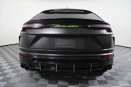 2020 Lamborghini Urus Base