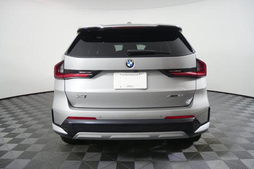 Space Silver Metallic 2026 BMW X1 xDrive28i