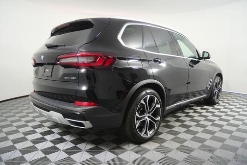 Jet Black 2022 BMW X5 sDrive40i