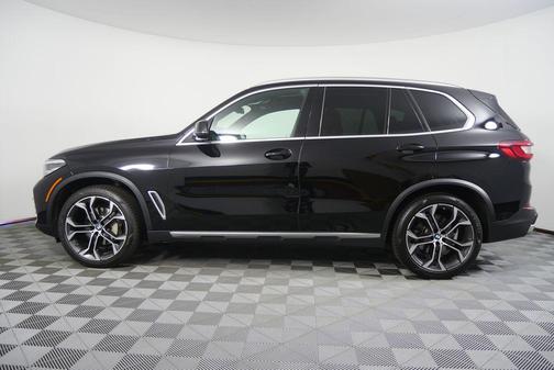 Jet Black 2022 BMW X5 sDrive40i