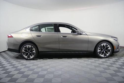 2026 BMW i5 eDrive40