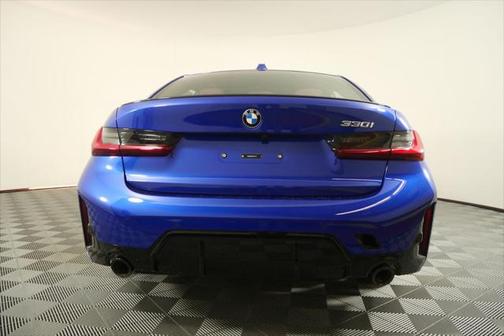 2025 BMW 330 i