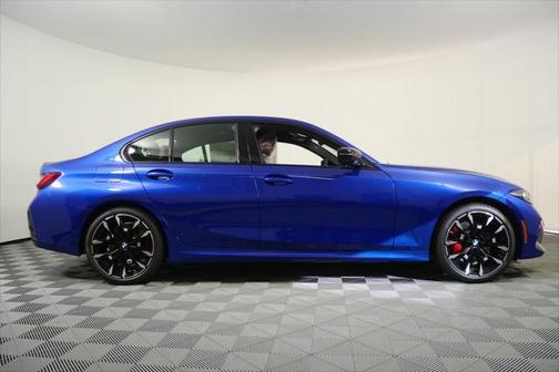 2025 BMW 330 i