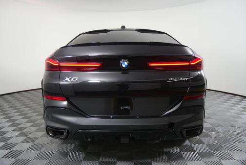 2026 BMW X6 xDrive40i