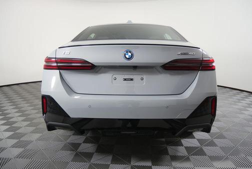 2026 BMW i5 xDrive40