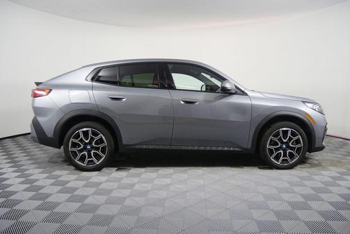 2025 BMW X2 xDrive28i