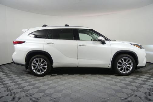 2022 Toyota Highlander Limited