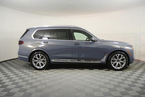 Copper Metallic 2026 BMW X7 xDrive40i