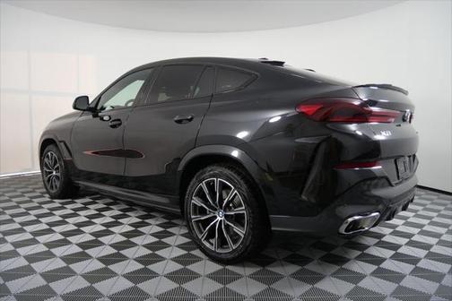 2025 BMW X6 xDrive40i