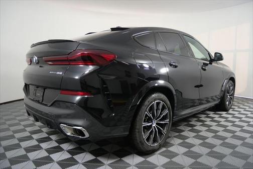 2025 BMW X6 xDrive40i