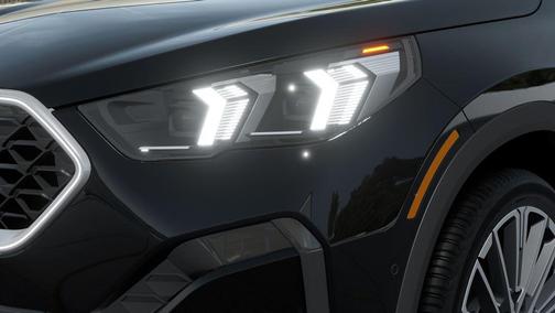 Jet Black 2026 BMW X2 xDrive28i