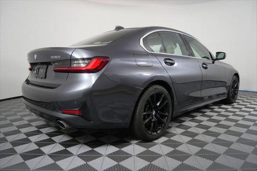 2022 BMW 330 xDrive