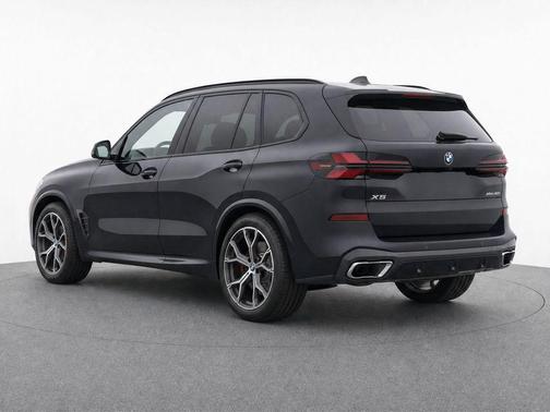 Carbon Black Metallic 2025 BMW X5 sDrive40i