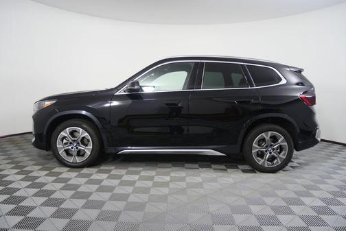 Jet Black 2025 BMW X1 xDrive28i