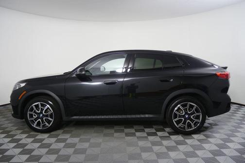 Black Sapphire Metallic 2026 BMW X2 xDrive28i