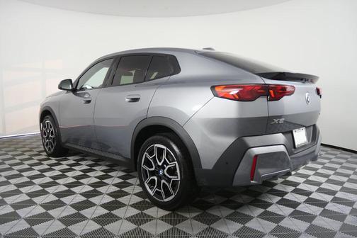 Gray Metallic 2025 BMW X2 xDrive28i