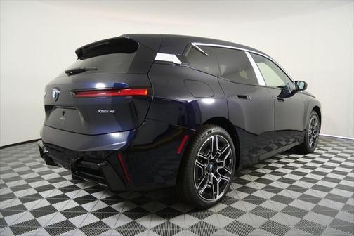 2026 BMW iX xDrive45