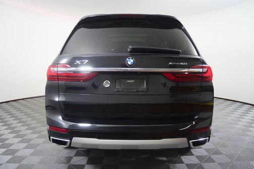 Black Sapphire Metallic 2020 BMW X7 xDrive40i