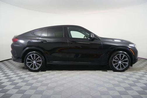 Black Sapphire Metallic 2025 BMW X6 xDrive40i