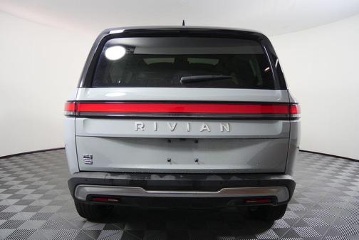 2023 Rivian R1S Adventure